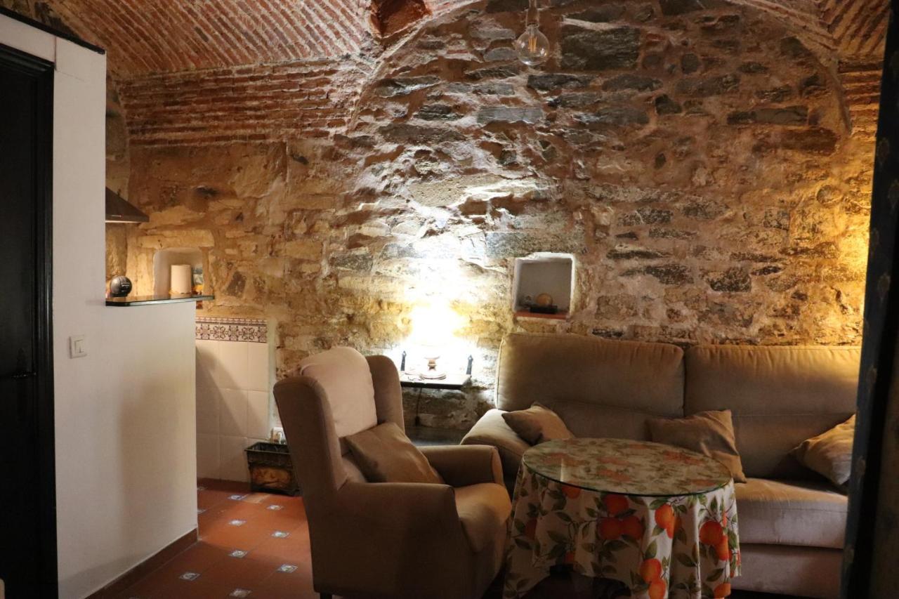 Apartamentos Las Buganvillas Касерес Экстерьер фото